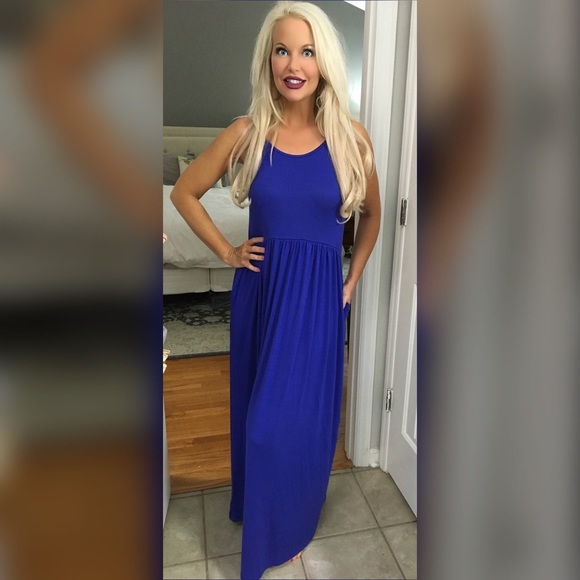 Dresses & Skirts - LAST 1! ❤️Stunning Royal Blue Soft Flowy Dress!